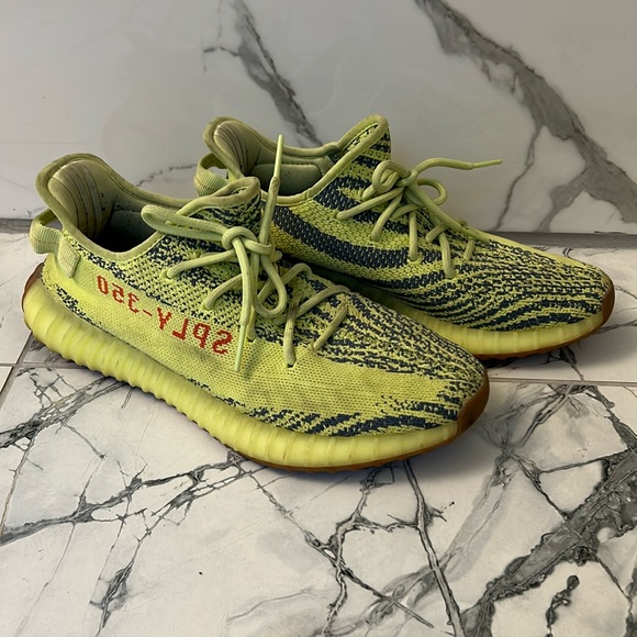 adidas Yeezy Boost 350 V2 'Semi Frozen Yellow' B37572 size US 11 - Picture 1 of 10